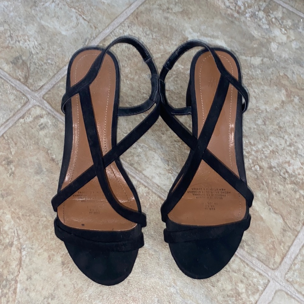 Size 36 (womens 6) H&M kitten heels